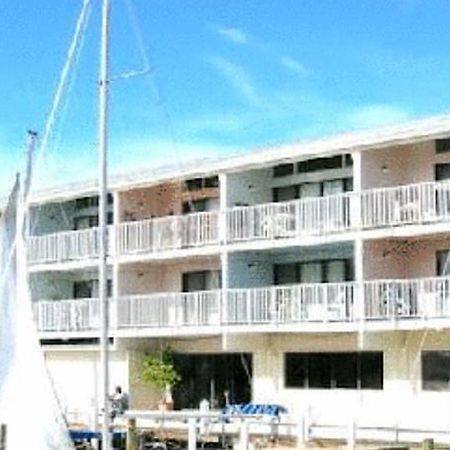 Cedar Cove Beach And Yacht Club Aparthotel Cedar Key Exterior foto